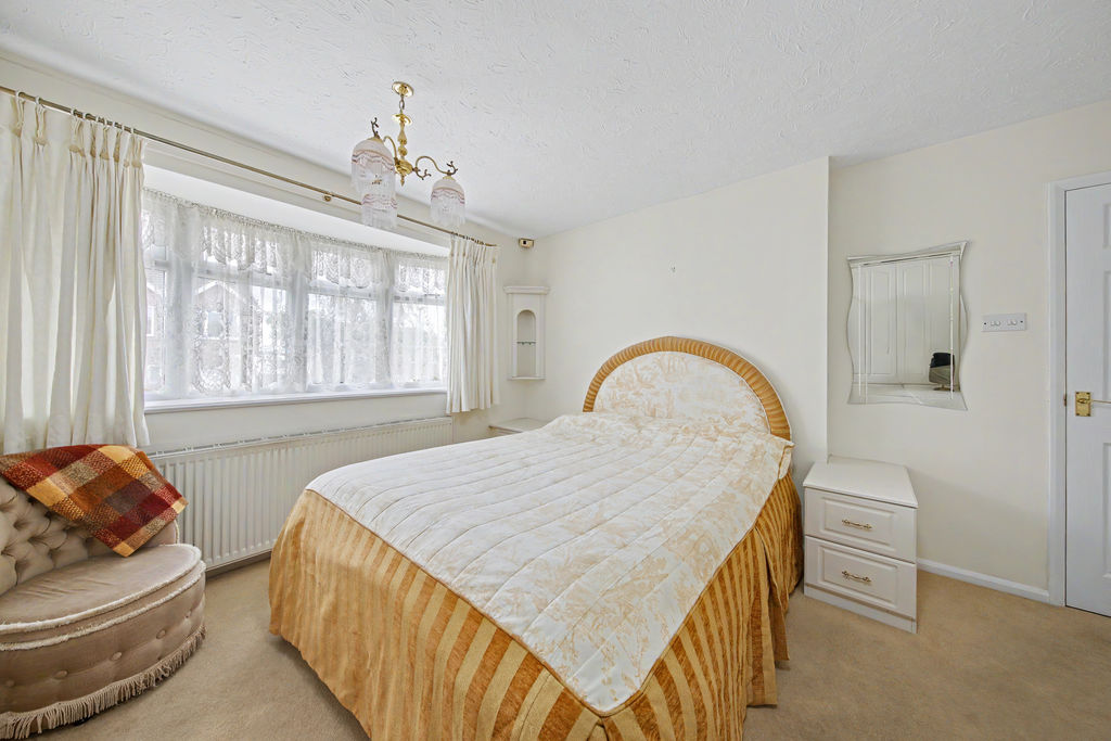 Carnoustie Avenue Walton